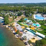 Maistra Polari Mobile Homes 4*