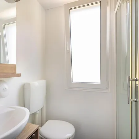 Maistra Polari Mobile Homes 4* 로비니