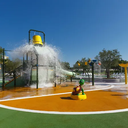 Maistra Polari Mobile Homes منتزه العطل روفينج