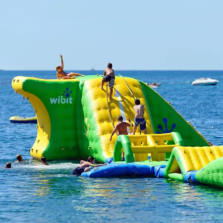 Maistra Polari Mobile Homes 4*