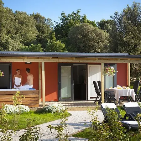 Maistra Polari Mobile Homes 로비니