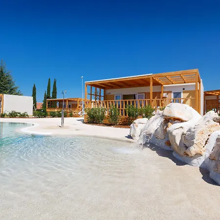 Maistra Polari Mobile Homes 4*