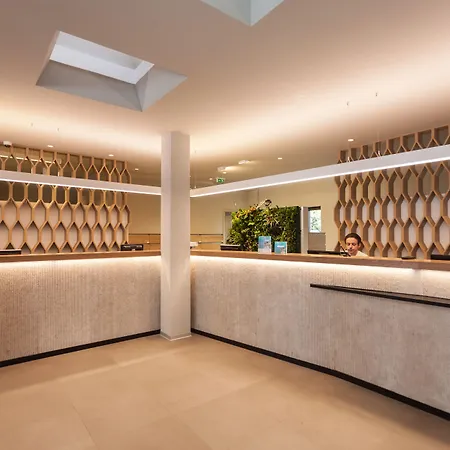 Maistra Polari Mobile Homes 假日公园 4*