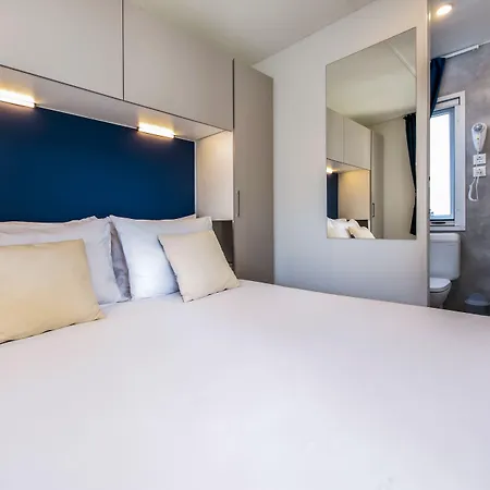 Maistra Polari Mobile Homes 假日公园 4*