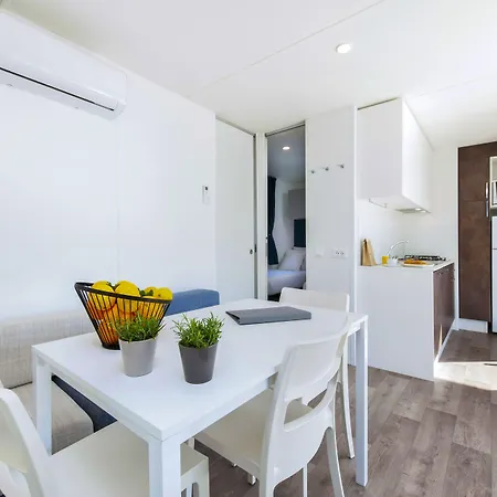 Maistra Polari Mobile Homes Üdülőpark