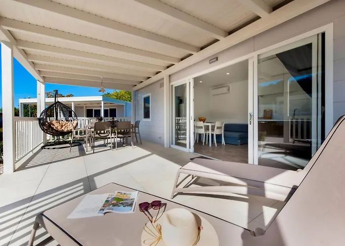 Maistra Polari Mobile Homes 4*