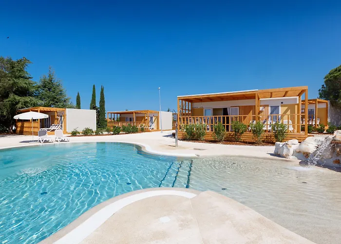 Maistra Polari Mobile Homes 4*