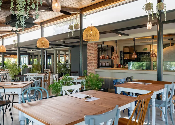 Maistra Polari Mobile Homes 4*